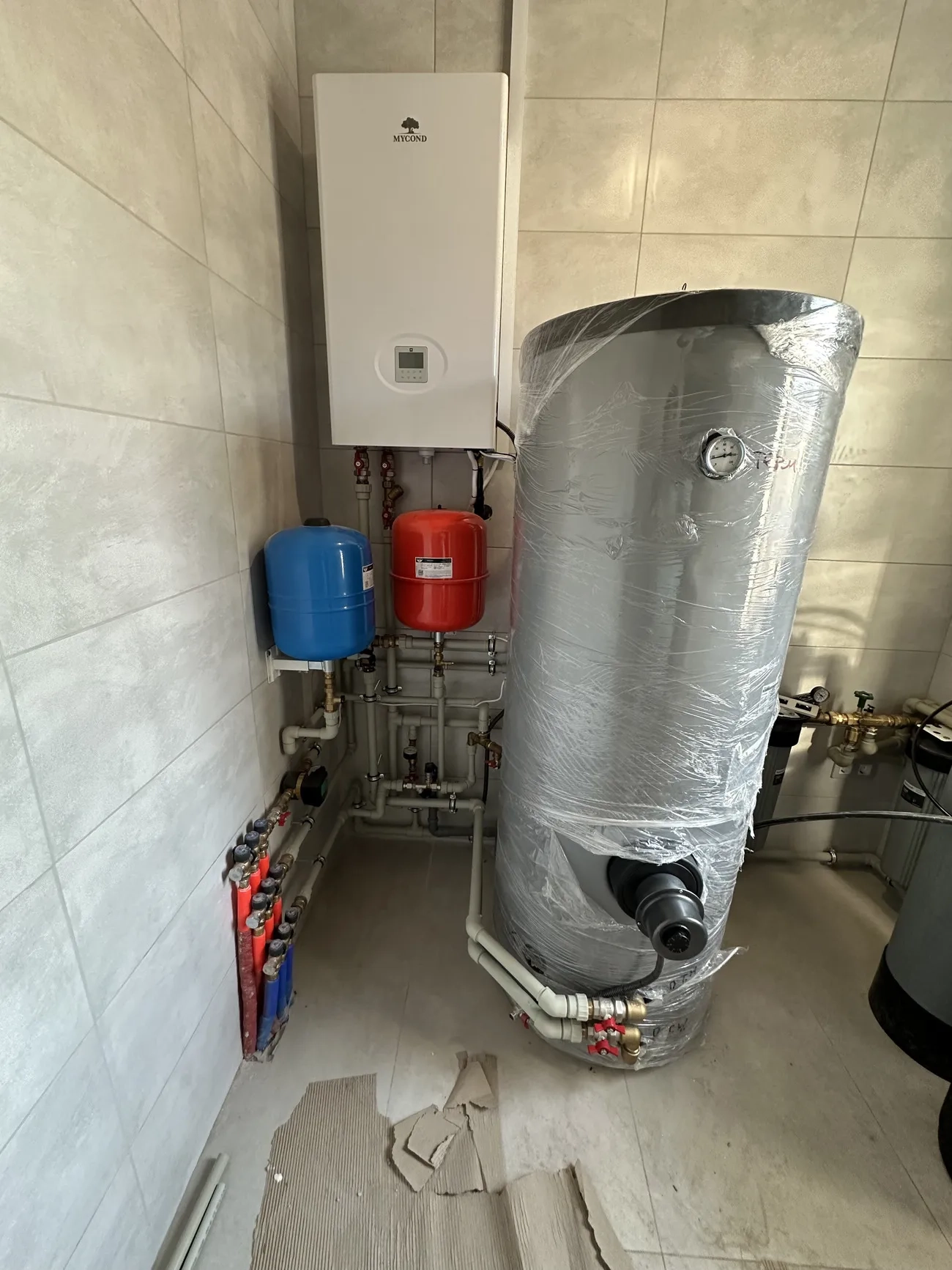 Moradia isolada com bombas de calor Mycond Split BeeHeat MHS-U12BH