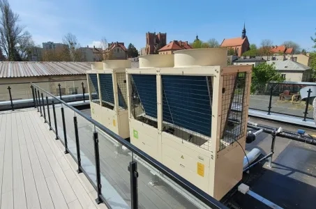 Bombas de calor modulares para aquecimento de hotéis: o exemplo Mycond MCU-YHE